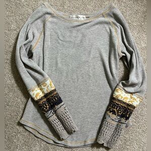 Chelsea & Theodore Gray Long Sleeve Thermal Blue and Yellow Sleeve Detail